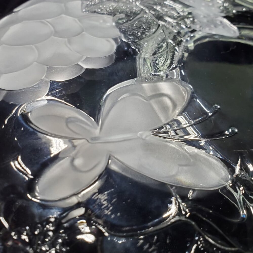 Heavy Japanese Aderia Glass Crystal Serving Plate - Picture 7 of 9